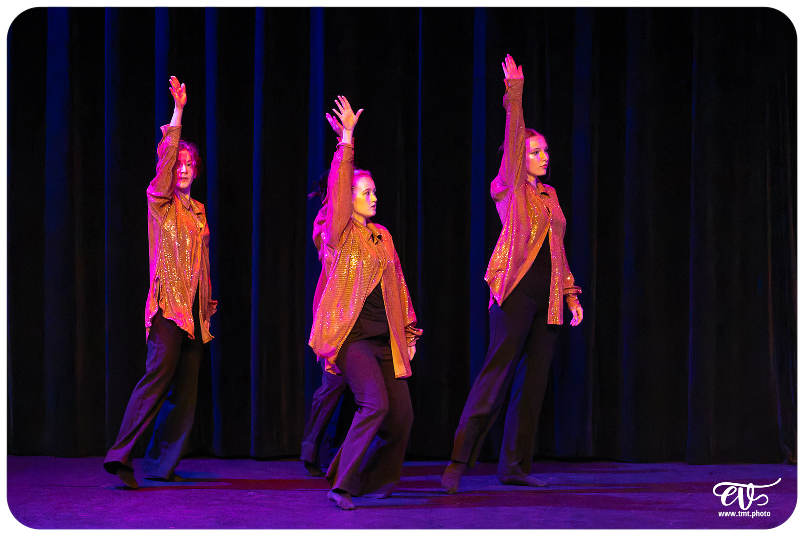 ECOLE DE DANSE CÉCILE ADAMOW
